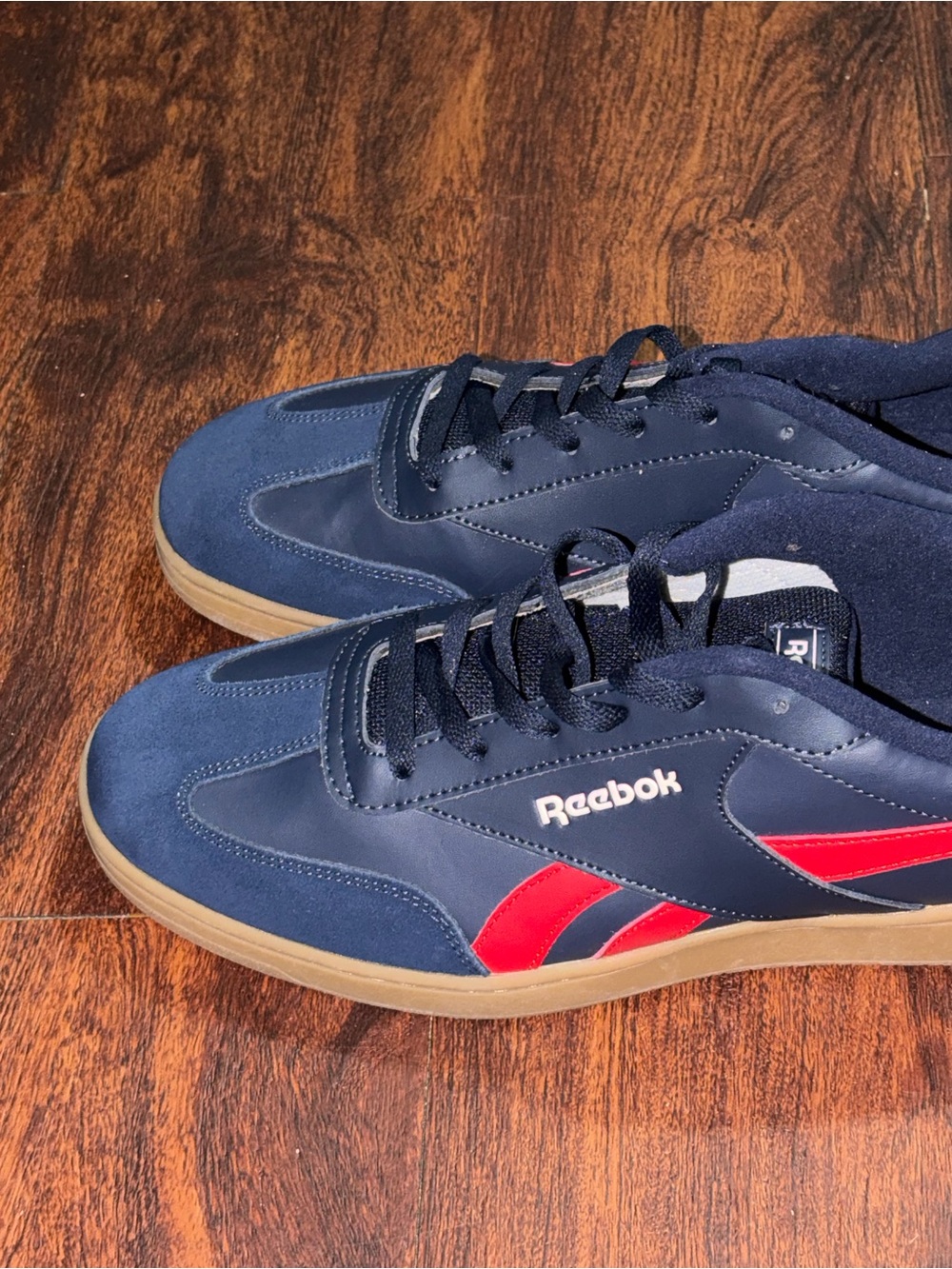 Reebok size 12 - Picture 4 of 12